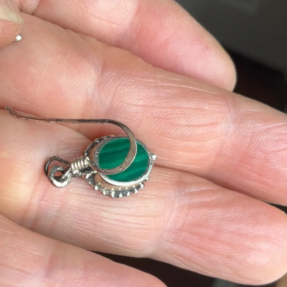 Malachite Sterling earrings - Picture 5 of 6